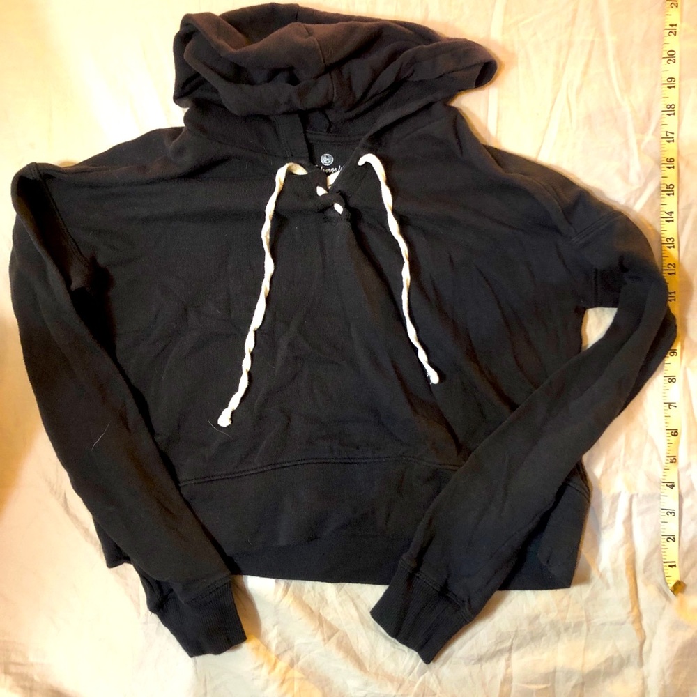 Juniors Size Small Cropped Hoodie